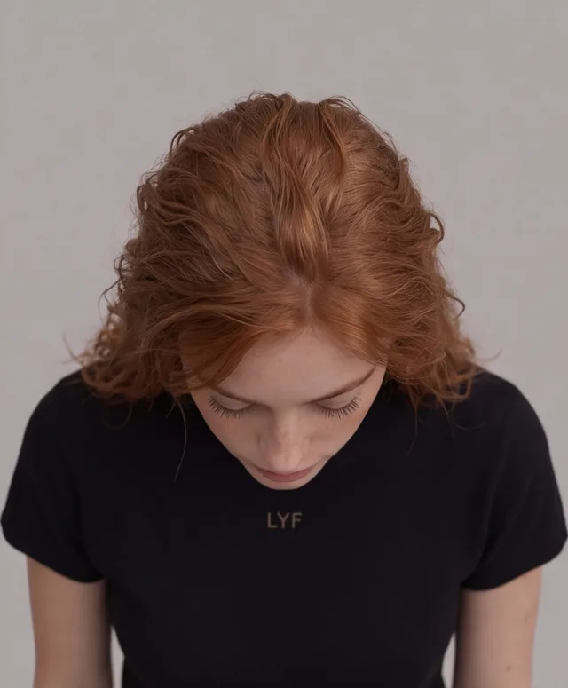 Saskia Holt, Vue aérienne