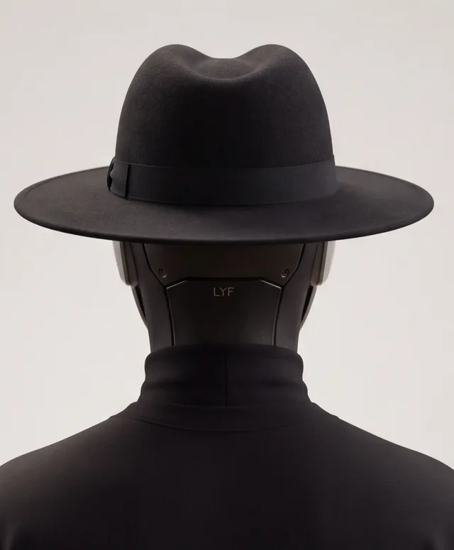 Silvana Navarro, Rear view