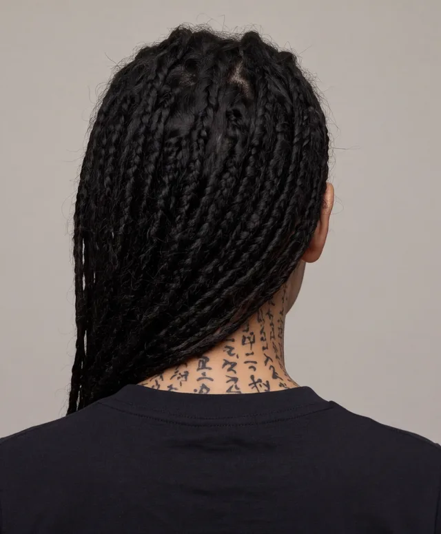 Soraya Tanaka, Rear view